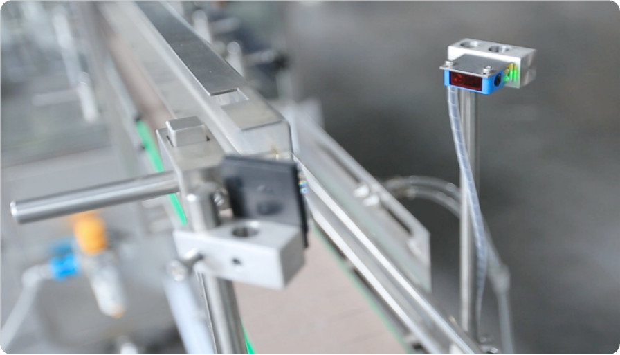 Robotik şişe çözücü LP-D70 Hızlı şişe boyutu değiştiricisi 50-1000ml