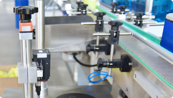 Çeşitli dolgu nozel sıvı dağıtım makinesi Otomatik üretim sistemlerine sorunsuz bir şekilde entegre edilmek için tasarlanmıştır