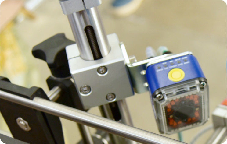 Çoklu Dolum Nozüllü ve Endüstriyel Uygulamalara Uygun Otomatik Kimyasal Sıvı Dolum Makinesi