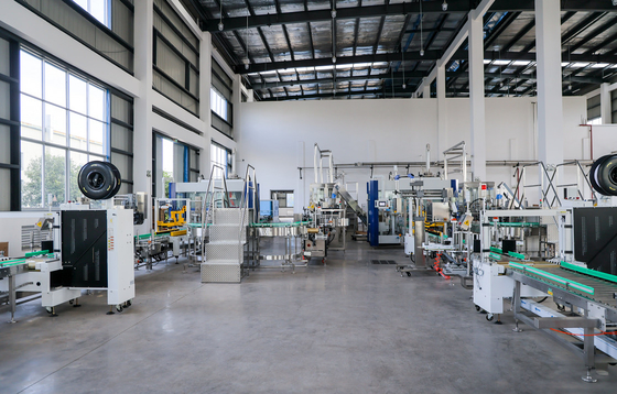 16 Nozullu Pestisit Dolum Makinası Paketleme Makinası 50-1000mL 60 Bpm